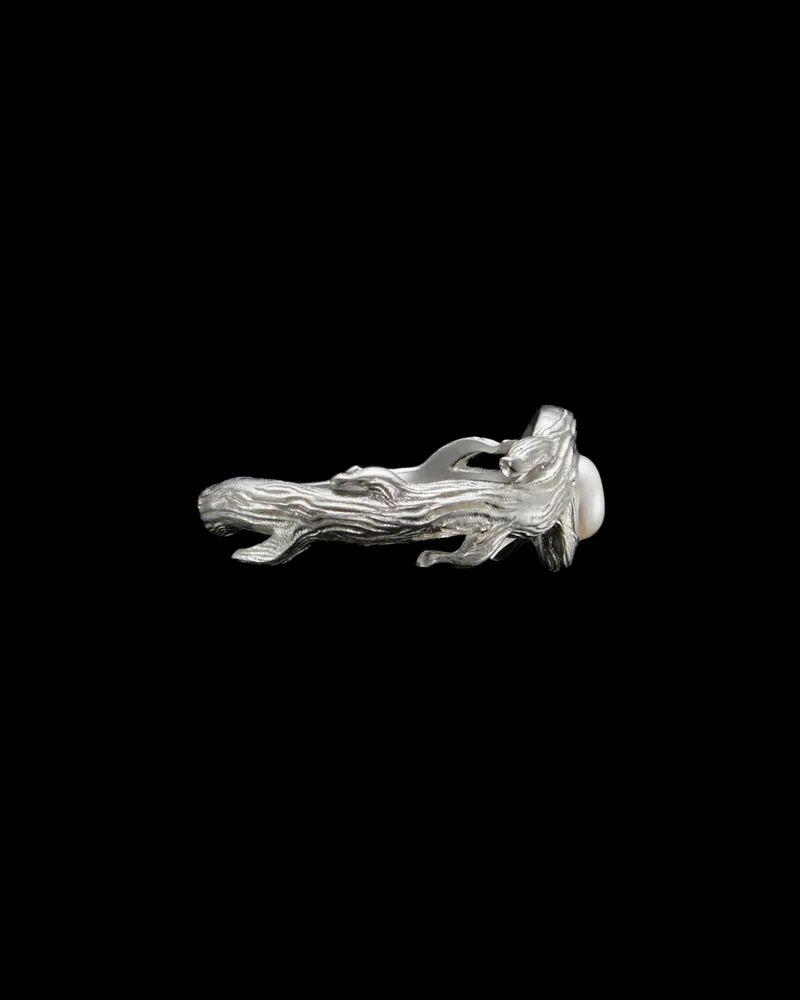 Textured sterling silver vine ring set with a freshwater pearl