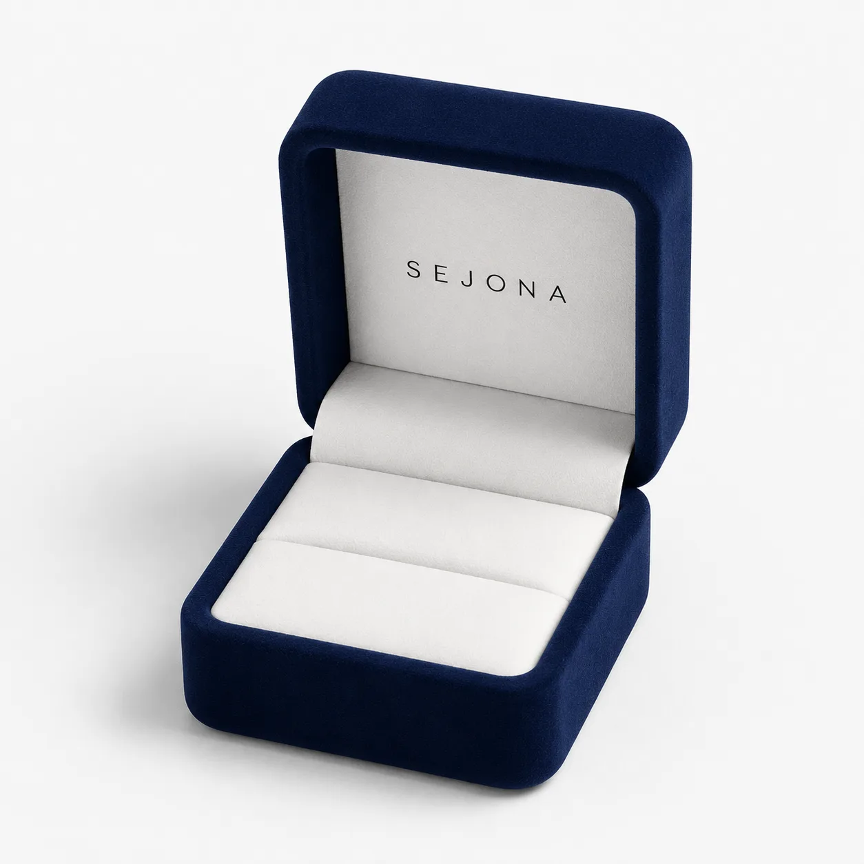 Sejuna velvet ring box, open