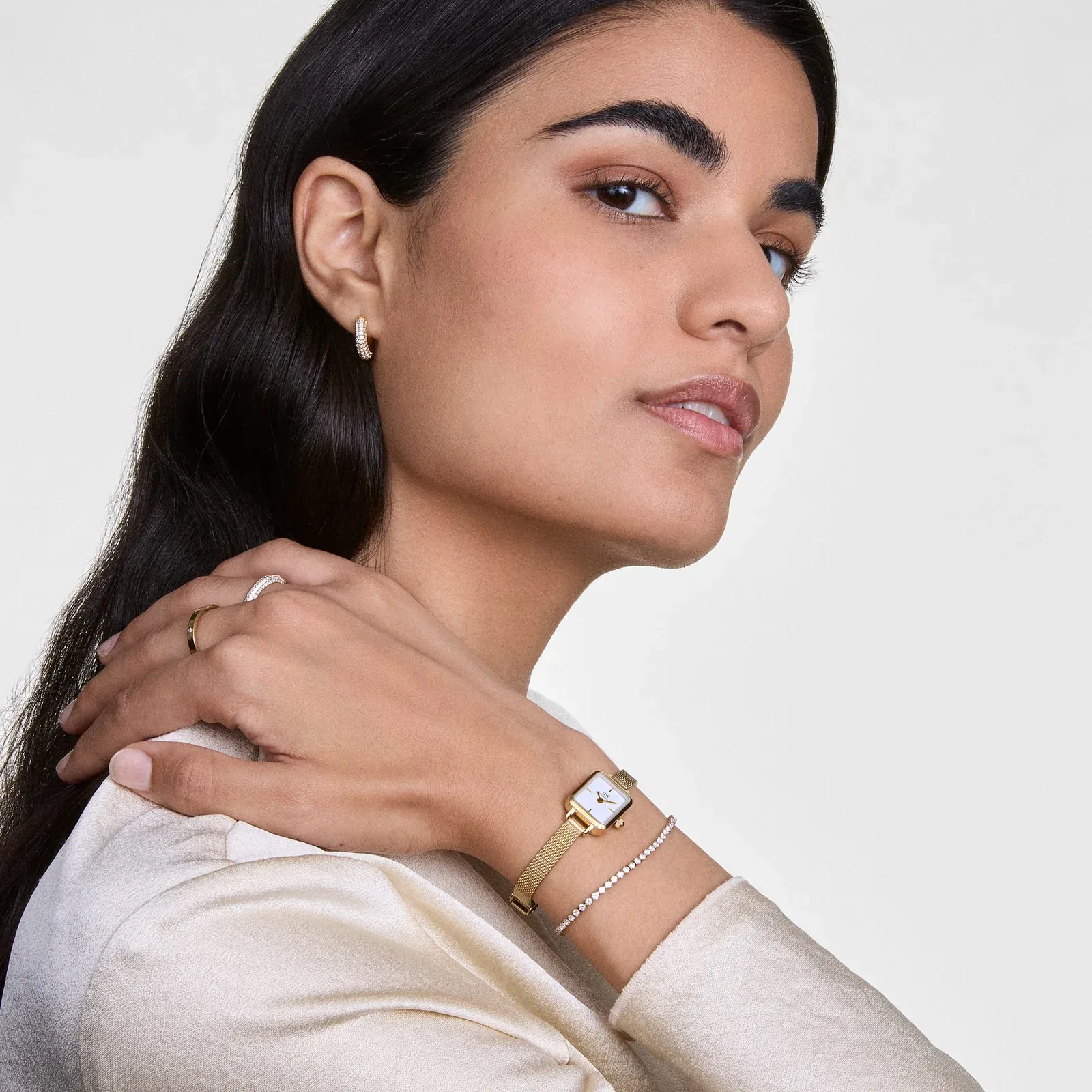 Gold plated crystal tennis bracelet in stainless steel